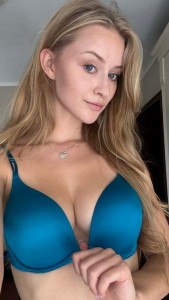 Фото проститутки Вика №2 в городе Петрозаводск